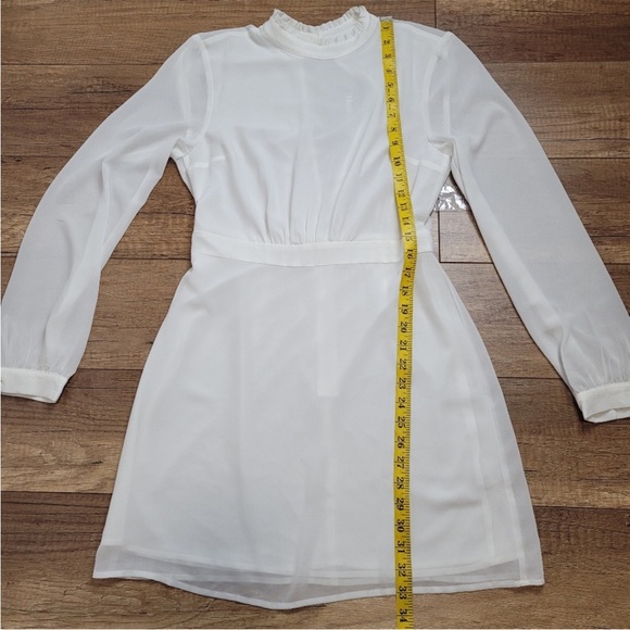 Last chance  White Long Sleeve Dress - Picture 13 of 13